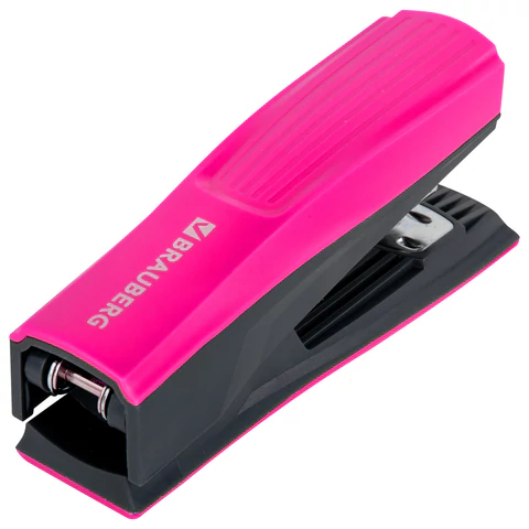 Степлер №24/6, 26/6 BRAUBERG "SUPER", до 30 листов, маджента и черный, 272740 - МСК «Форвард»