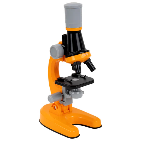 Микроскоп с подсветкой, 30 предметов, в т.ч. набор из 12 микропрепаратов в подарок, увеличение 100х, 400х, 1200х, BRAUBERG KIDS, 391400 - МСК «Форвард»