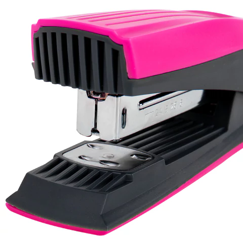 Степлер №24/6, 26/6 BRAUBERG "SUPER", до 30 листов, маджента и черный, 272740 - МСК «Форвард»