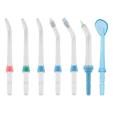 Ирригатор для полости рта REVYLINE RL 100, стационарный, емкость резервуара 0,6 л, 7 насадок, белый 456551 - МСК «Форвард»